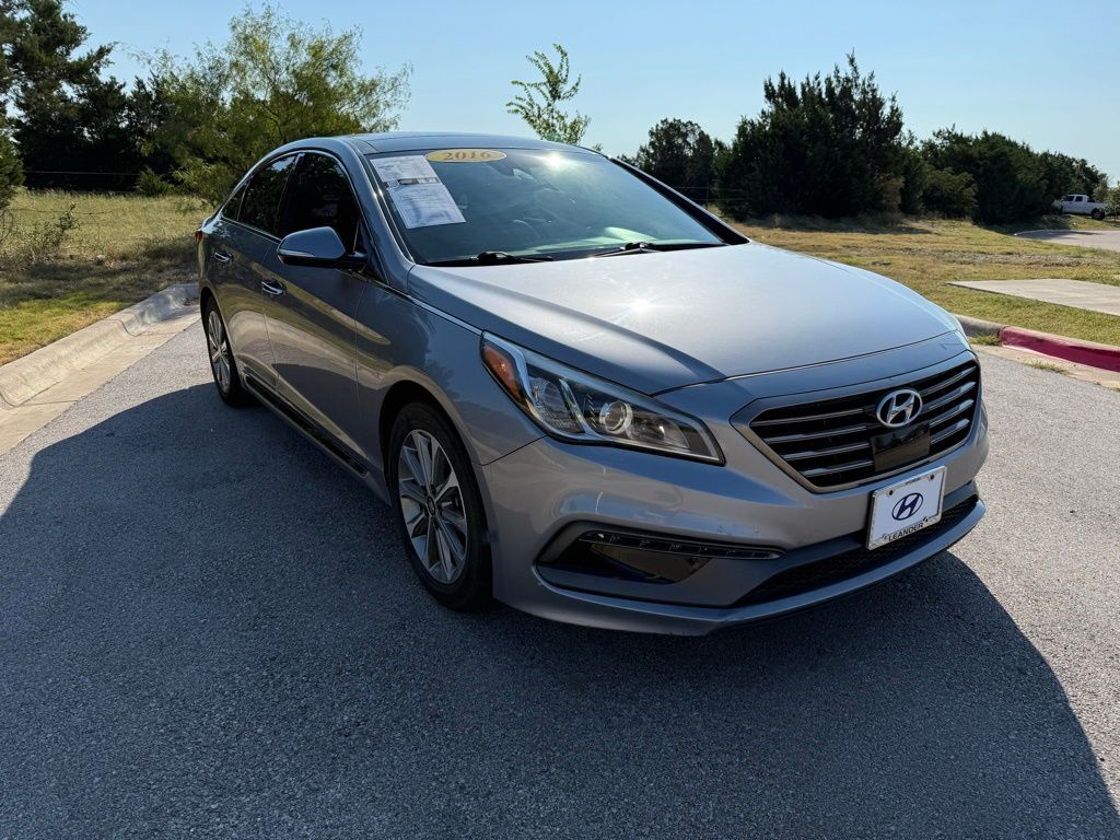 Thumbnail: 2016 Hyundai Sonata - 3