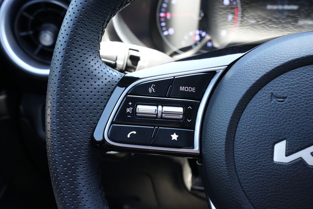 2023 Kia Forte GT-Line - 6