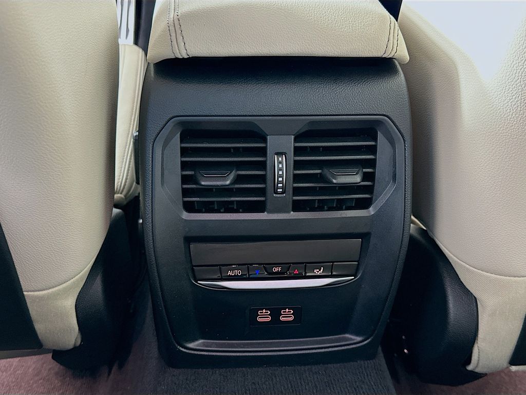 Thumbnail: 2023 BMW 4 Series - 25