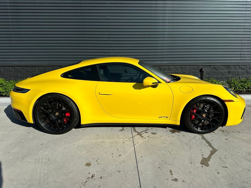 2023 Porsche 911 Carrera S 10