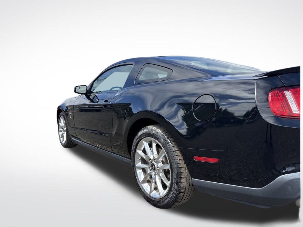 2011 Ebony Ford Mustang V6 Premium RWD Coupe