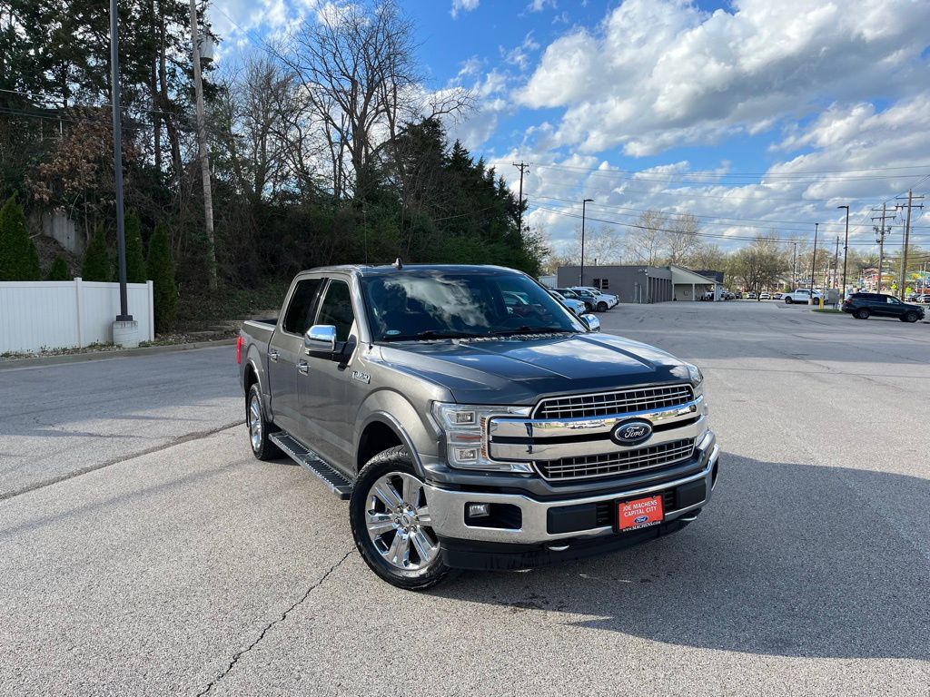 2019 Ford F-150 Lariat SuperCrew 4WD Gris (Magnetic) Camioneta Todo terreno Automática