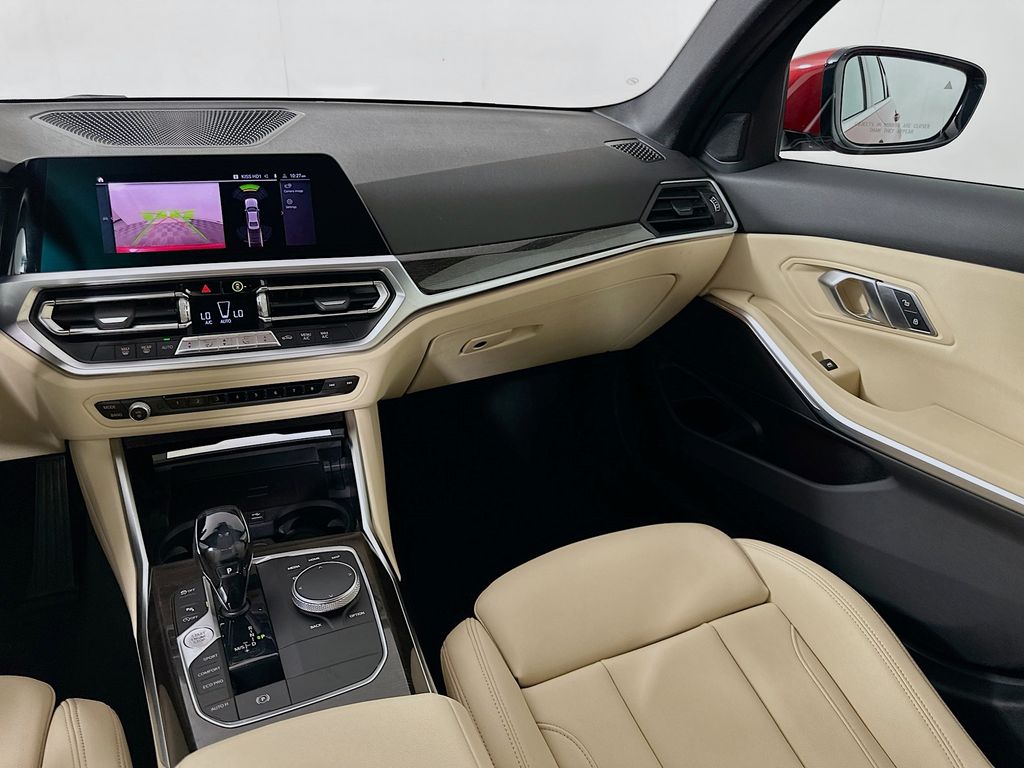 Thumbnail: 2021 BMW 3 Series - 24