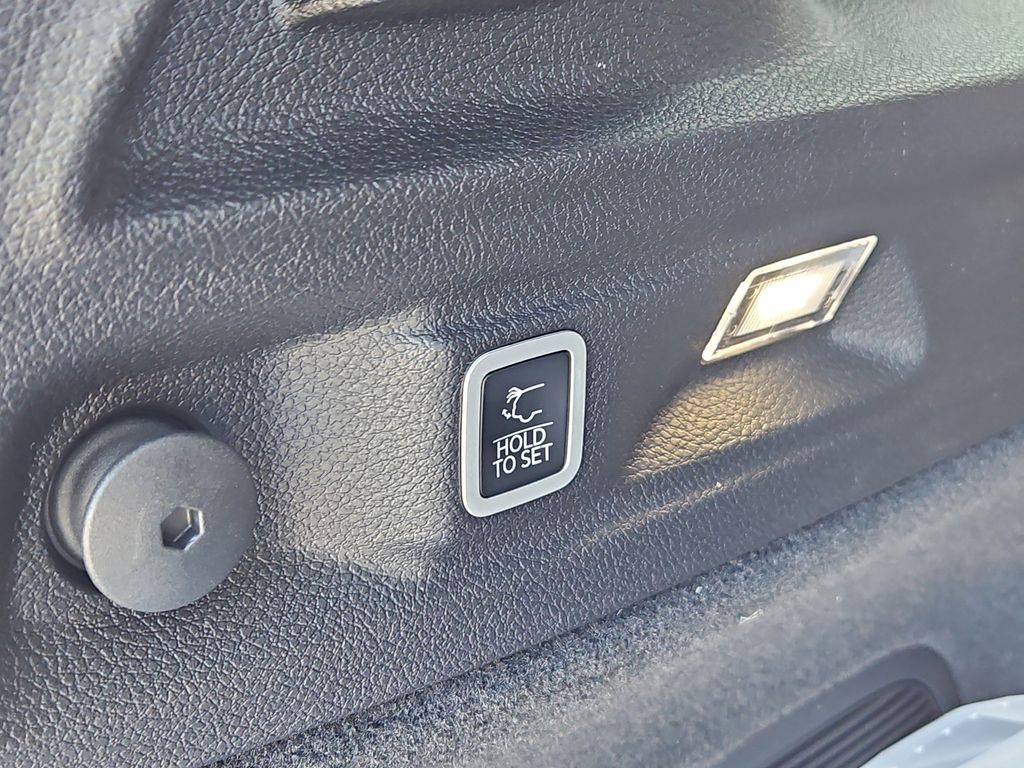 2025 Jeep Grand Cherokee L Summit photo