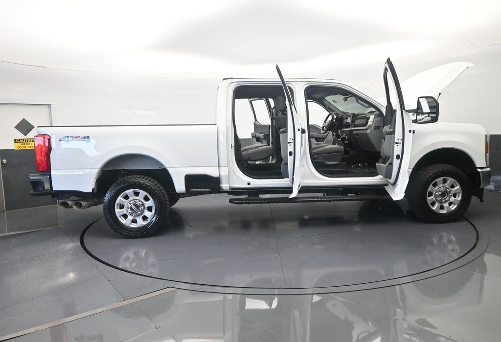 Used 2024 Oxford White Ford XLT image 75