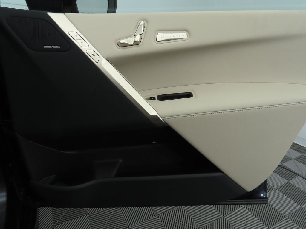 Thumbnail: 2026 BMW iX - 26