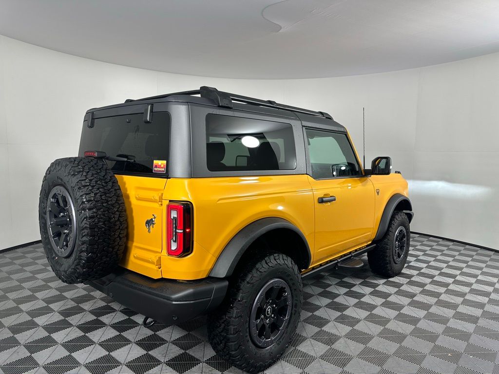 Thumbnail: 2022 Ford Bronco - 5