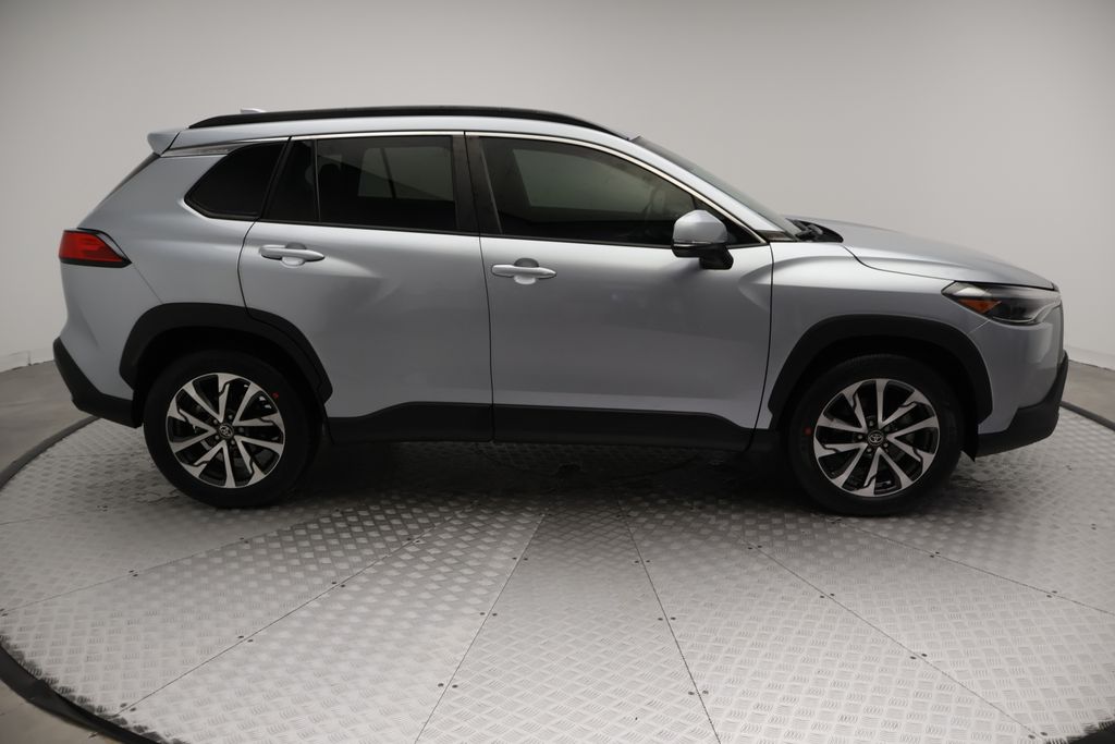 Thumbnail: 2023 Toyota Corolla Cross - 7