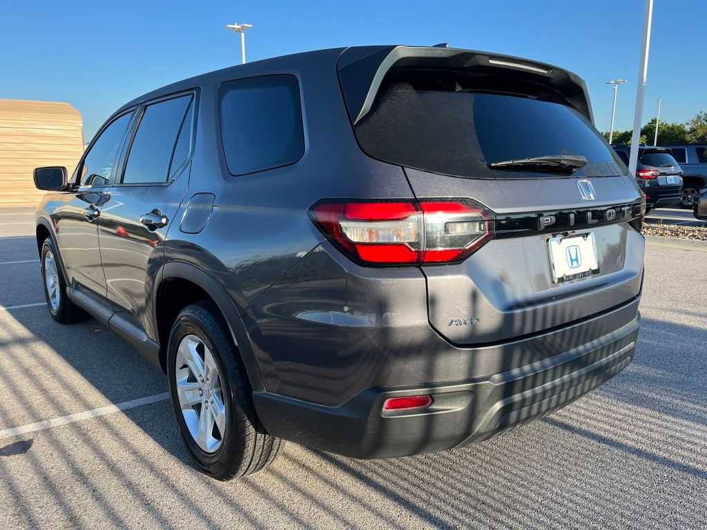 Thumbnail: 2023 Honda Pilot - 5