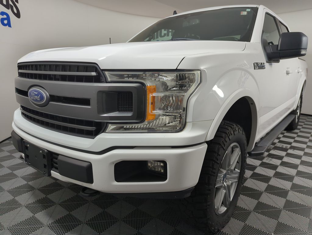 Oxford White 2019 Ford F-150 XLT SuperCrew 4WD Pickup Truck Four-Wheel Drive Automatic