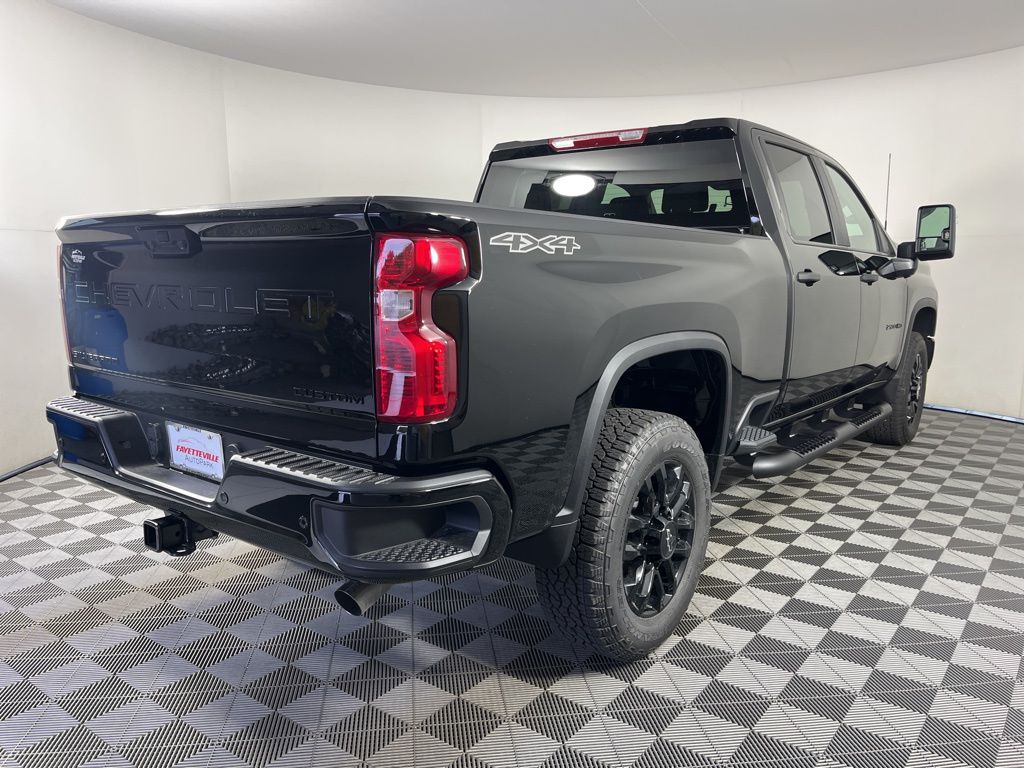 Thumbnail: 2026 Chevrolet Silverado 2500 - 5