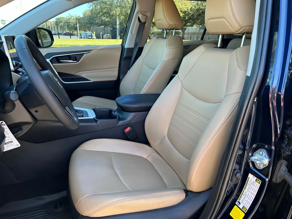 Thumbnail: 2024 Toyota RAV4 - 14