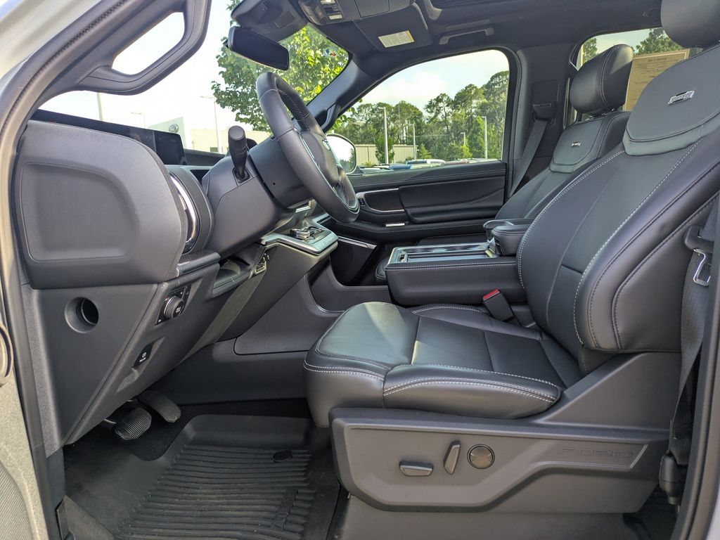 2025 Ford Expedition Platinum MAX