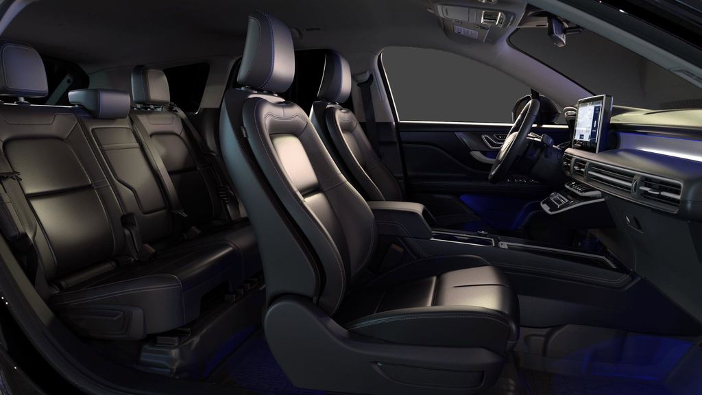 Thumbnail: 2025 Lincoln Corsair - 6