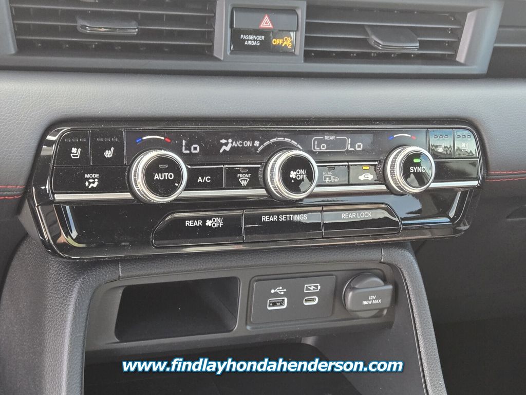 2025 Honda Pilot Black Edition photo