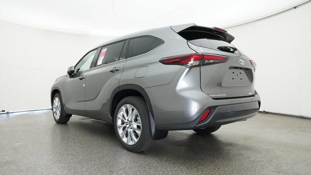 Thumbnail: 2026 Toyota Highlander - 8