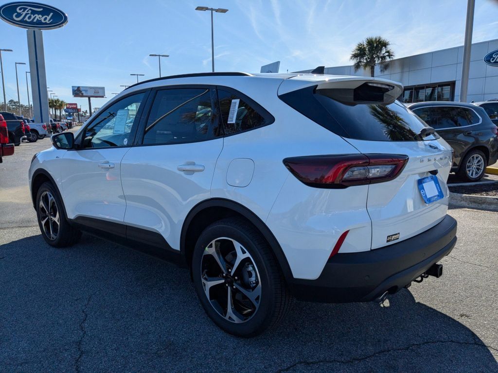 2025 Ford Escape ST-Line Select