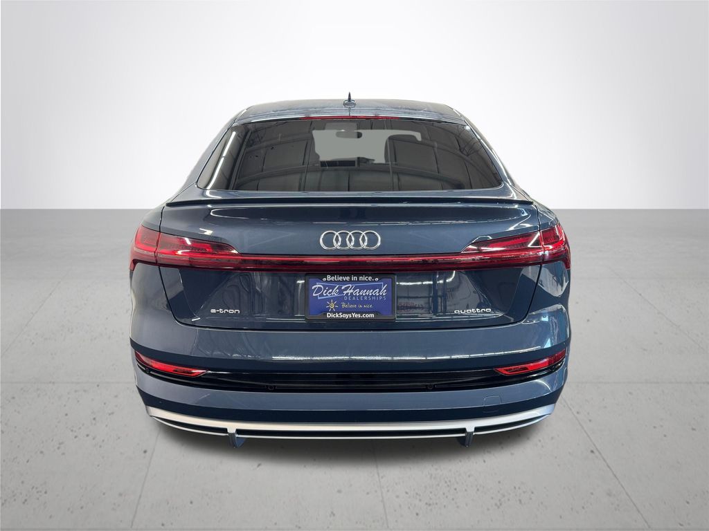 2022 Audi e-tron Sportback S line Premium Plus