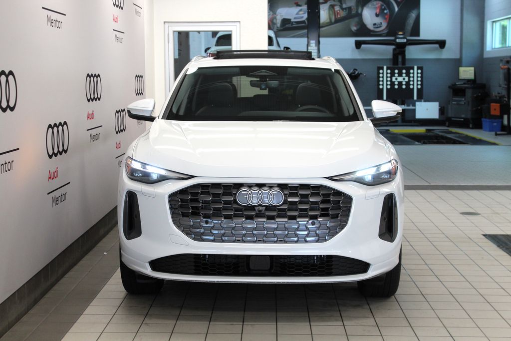 Thumbnail: 2026 Audi Q5 - 8