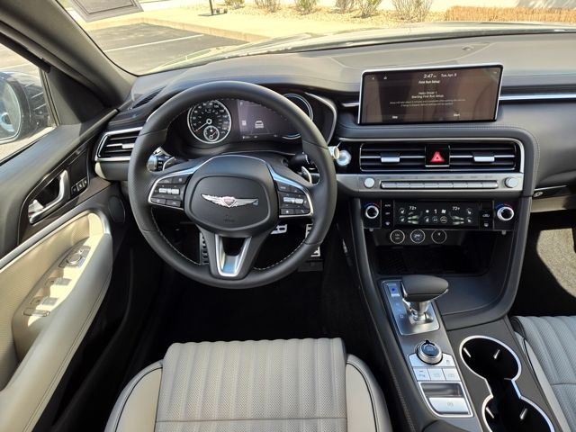 2025 Genesis G70  30