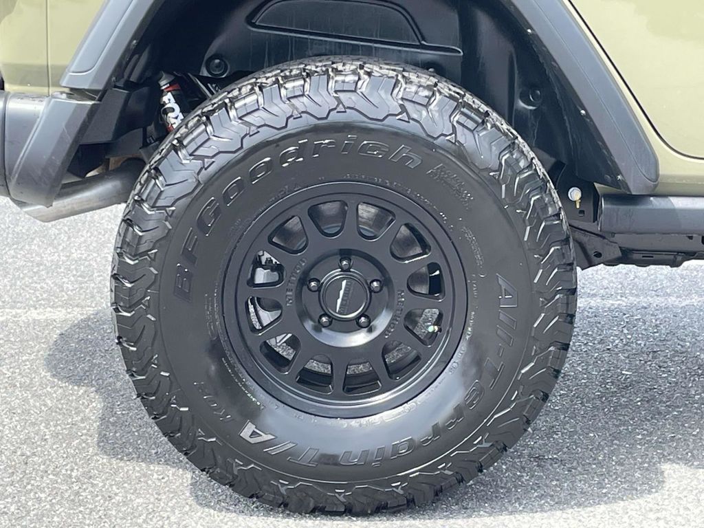 2025 Jeep Wrangler 4-Door Willys - Photo 10