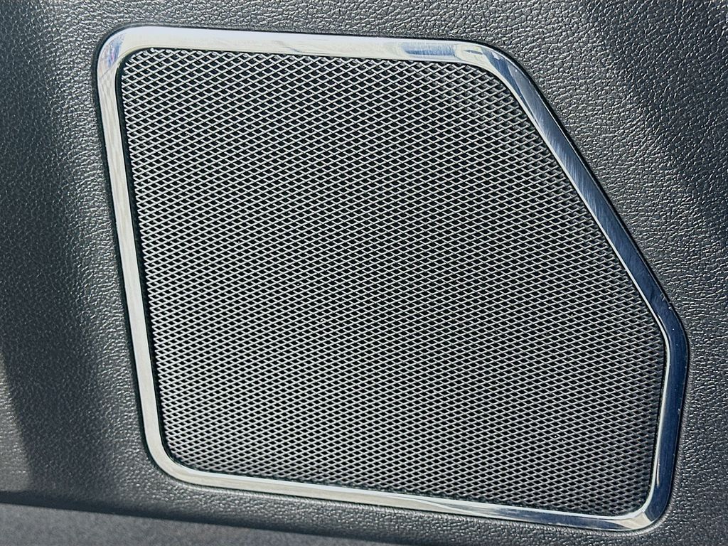 Thumbnail: 2019 Ford Econoline - 18