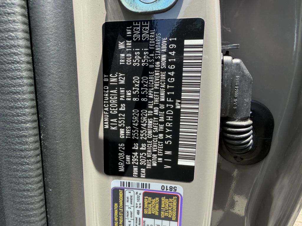 new 2026 Kia Sorento car, priced at $38,154