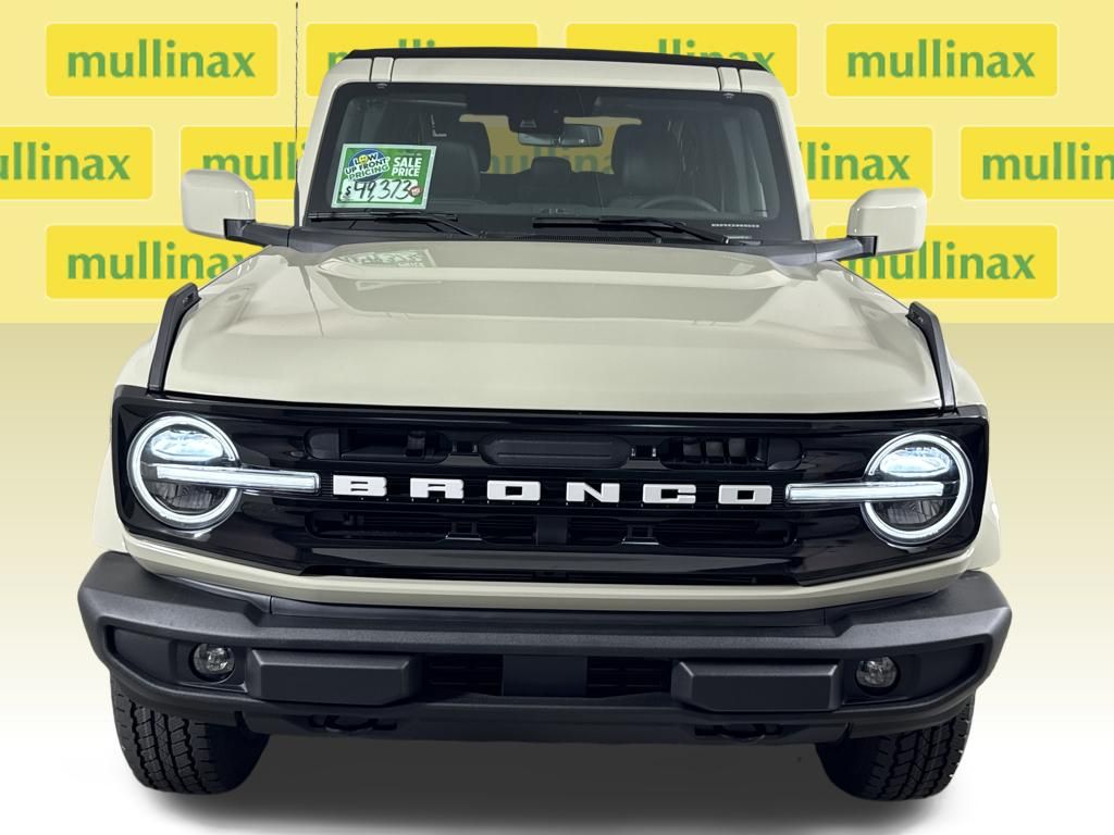 2026 Beige Ford Bronco Outer Banks 4X4 SUV