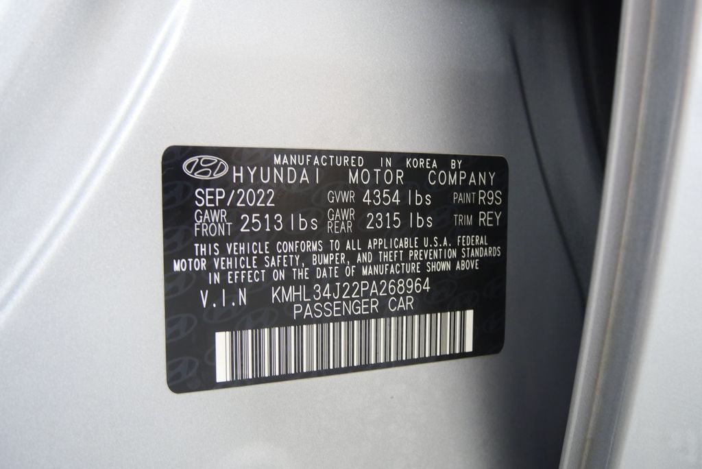 Thumbnail: 2023 Hyundai Sonata - 28