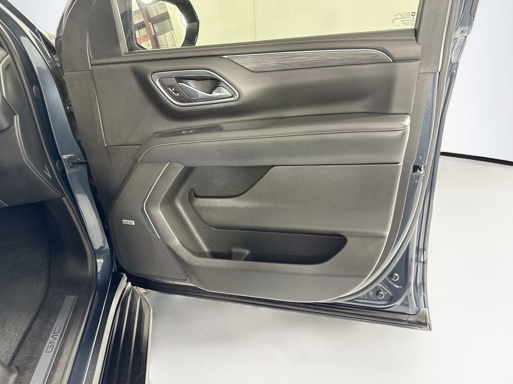 Thumbnail: 2021 GMC Yukon - 25