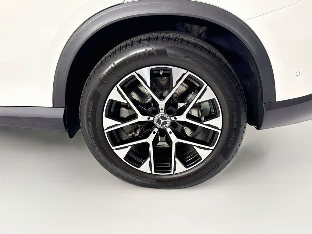 Thumbnail: 2025 Mercedes-Benz GLC - 31