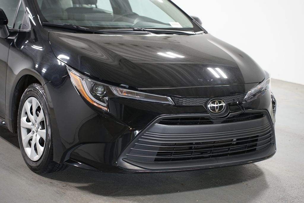 Thumbnail: 2025 Toyota Corolla - 4