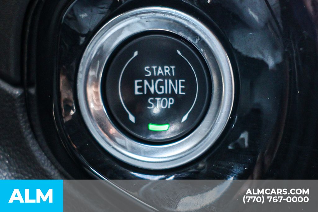 Used 2025 Gray Chevrolet LT/MT Certified image 41