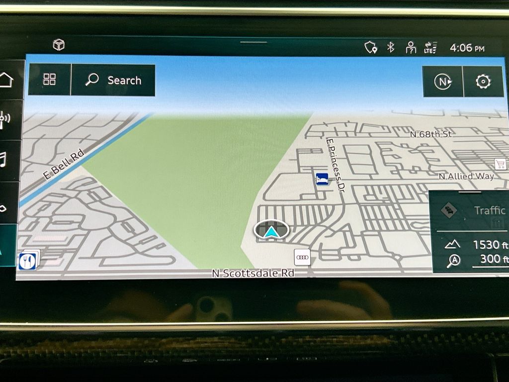 Thumbnail: 2023 Audi SQ8 - 14