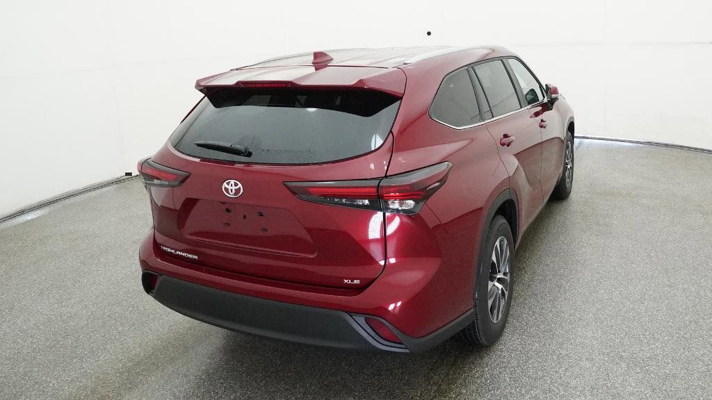 Thumbnail: 2025 Toyota Highlander - 3
