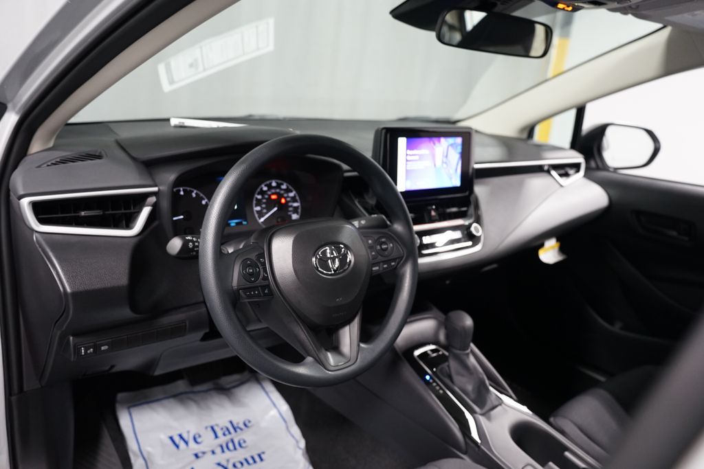 Thumbnail: 2025 Toyota Corolla - 11