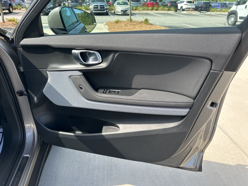 2022 Moon Polestar 2 Long Range Dual Motor AWD Hatchback
