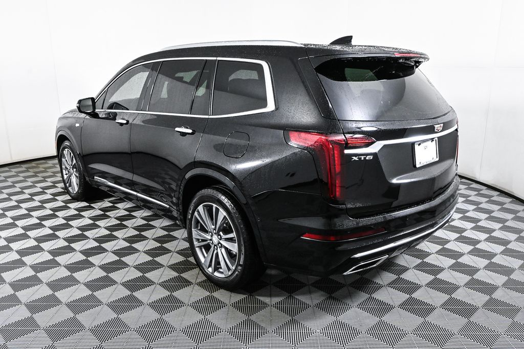 2022 Cadillac XT6 Premium Luxury 4