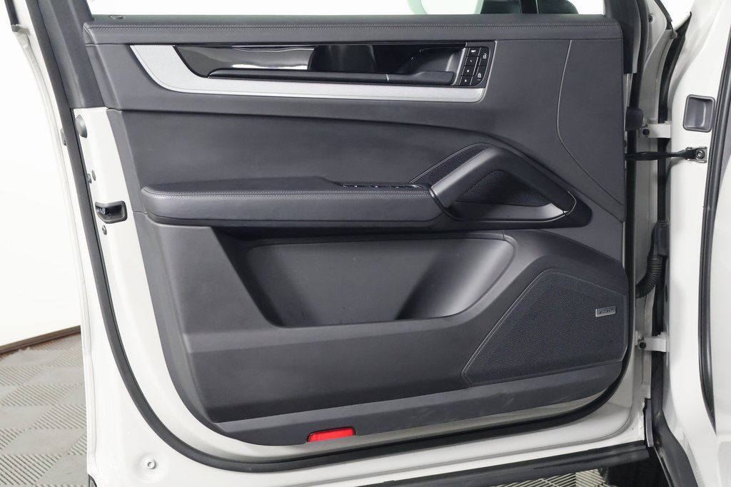 Thumbnail: 2024 Porsche Cayenne - 12