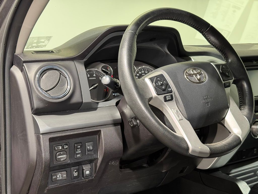 Thumbnail: 2016 Toyota Tundra - 16