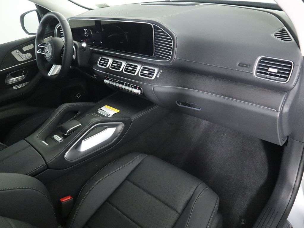 Thumbnail: 2026 Mercedes-Benz GLS - 19