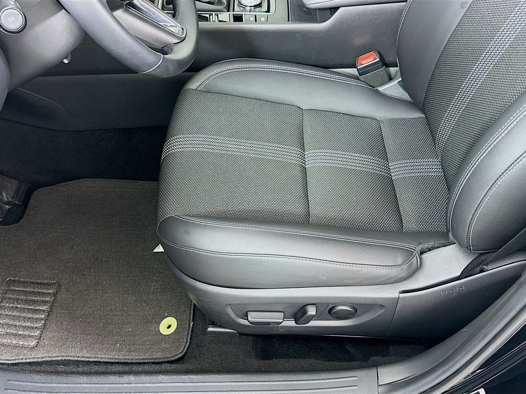 Thumbnail: 2025 Mazda CX-50 - 19