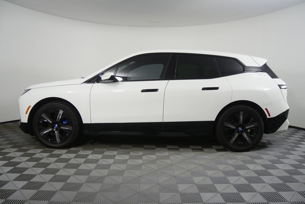 Thumbnail: 2024 BMW iX - 6