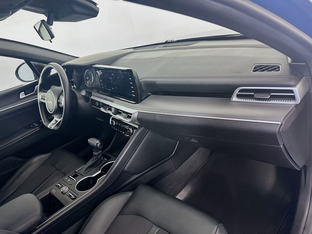 Thumbnail: 2022 Kia K5 - 28