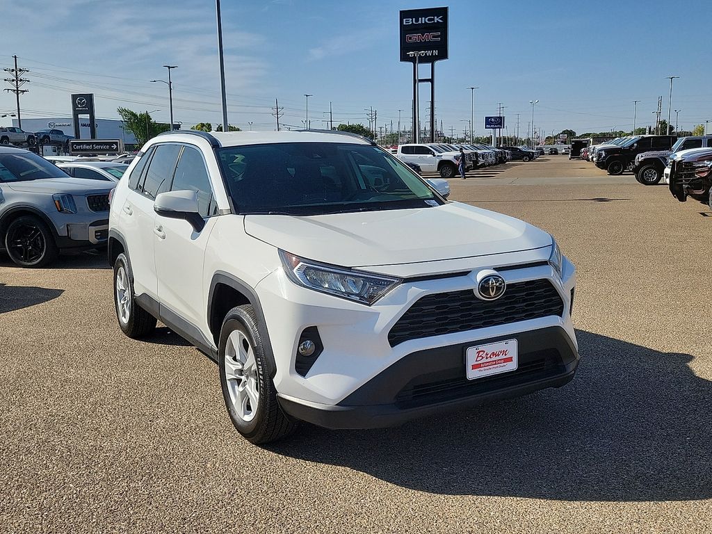 2020 Toyota RAV4 XLE - 1