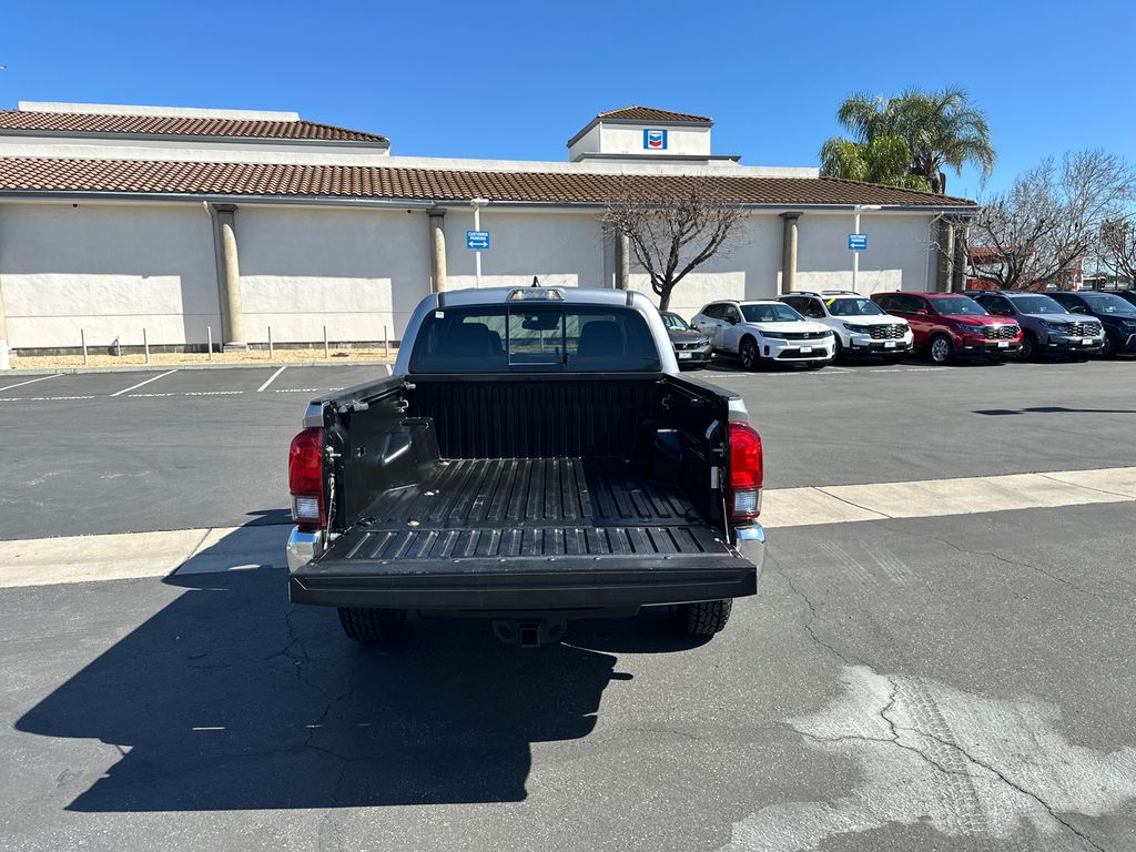 2019 Toyota Tacoma SR5 7