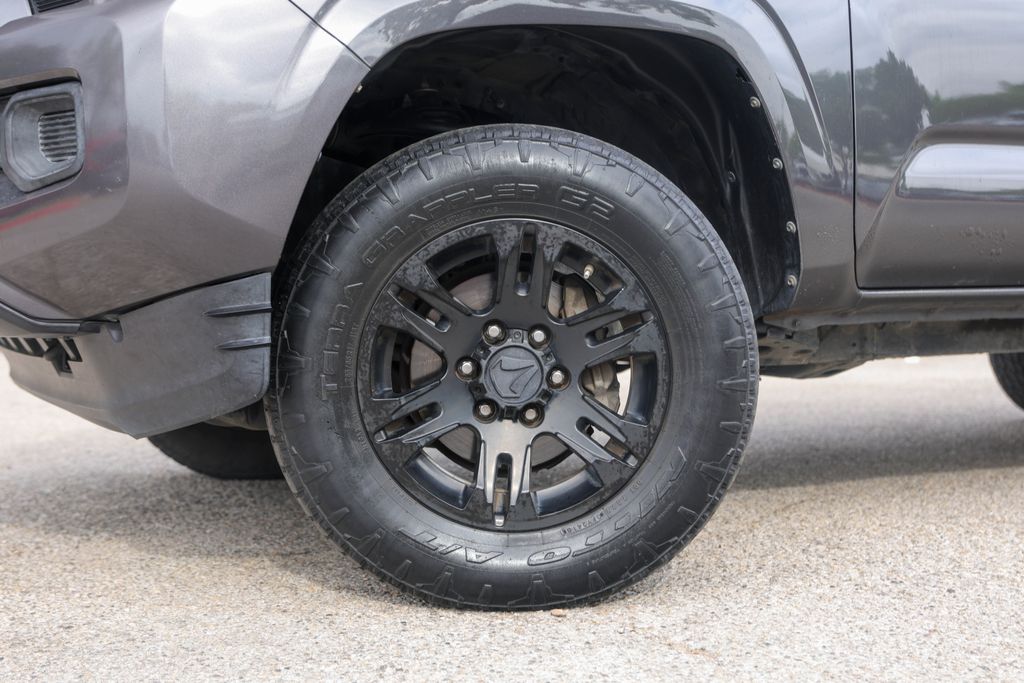 Used Car 2018 Toyota Tacoma  Sr For Sale Under $30,000 In Austin, Texas