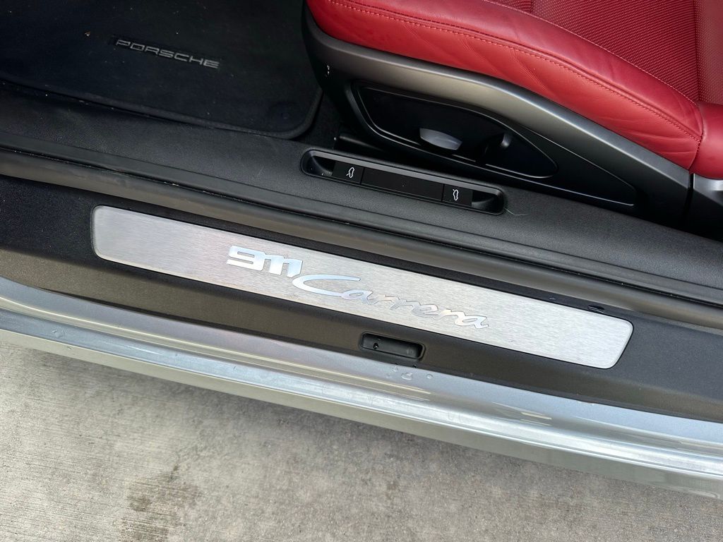 Thumbnail: 2021 Porsche 911 - 21