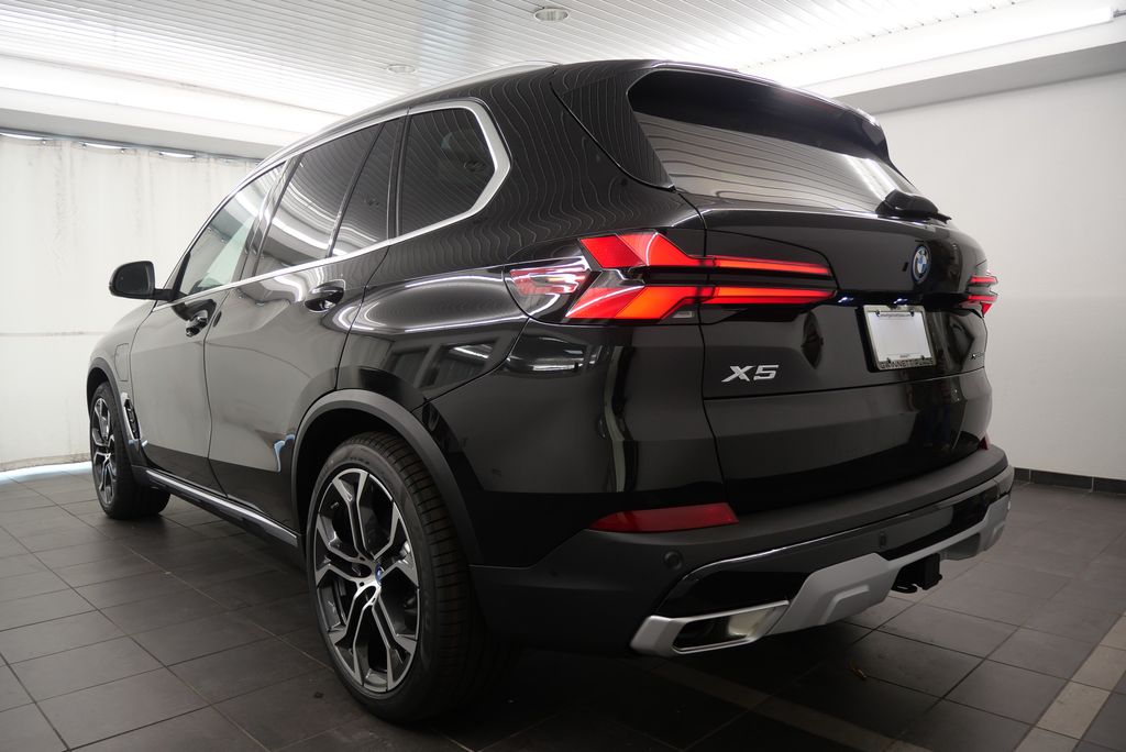 2025 BMW X5 xDrive50e 5