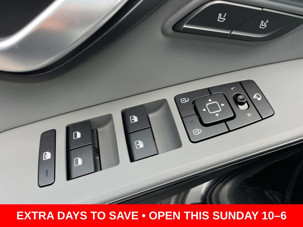 new 2025 Kia Niro car, priced at $27,646